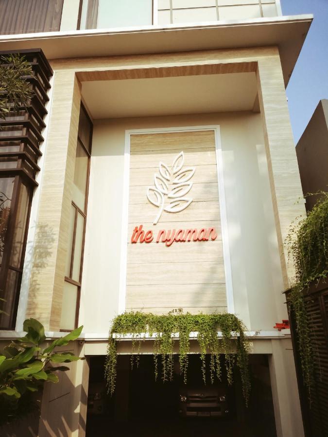 The Nyaman Motel Jakarta Exterior photo